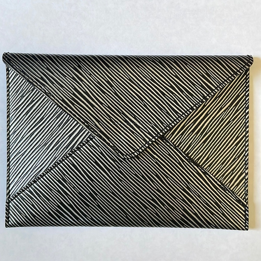 Louis Vuitton leather envelope / pochette (medium size)